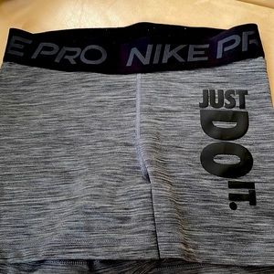 Nike Pro Dri-Fit size large
Women's Shorts